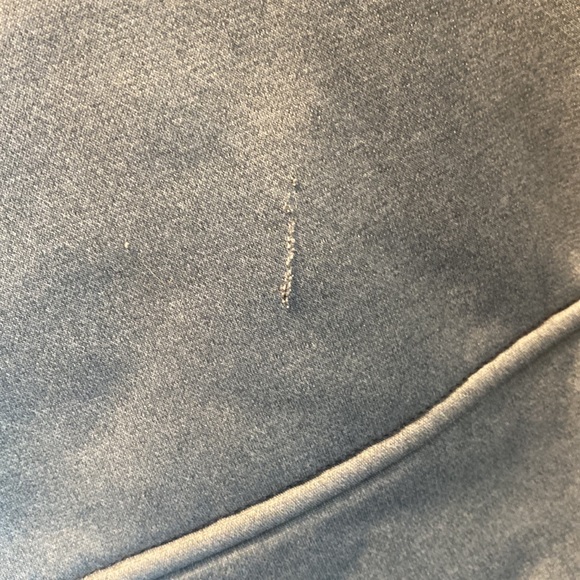 Under Armour Hoodie - Picture 4 of 6